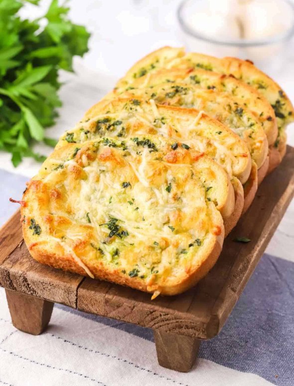 Cheese Garlic bread2